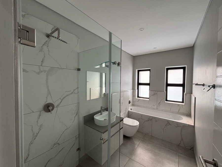 3 Bedroom Property for Sale in Hartland Lifestyle Estate Western Cape
